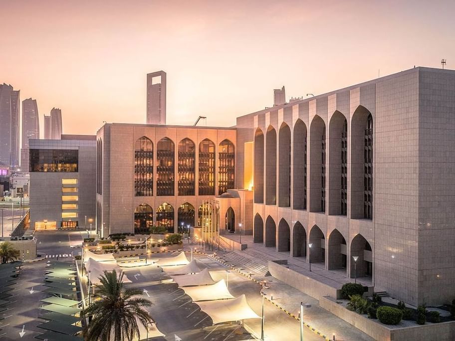 المصرف المركزي يفرض عقوبة مالية بـ20 مليون درهم على فرع بنك أجنبي
