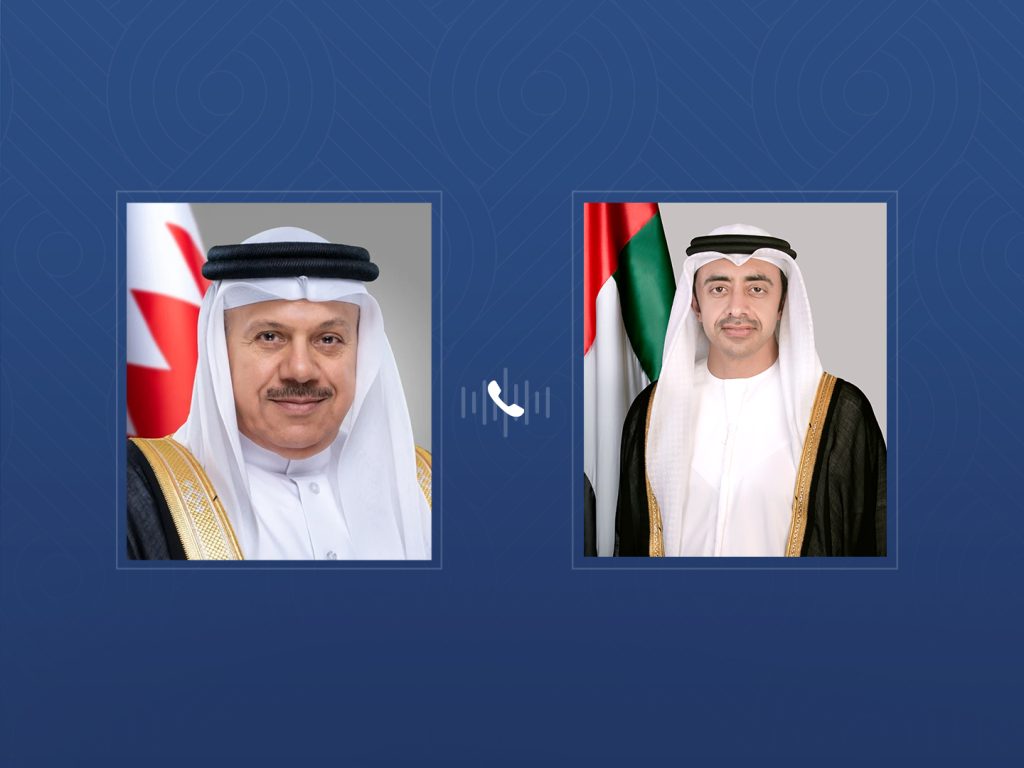 عبدالله بن زايد يجري اتصالاً هاتفياً مع وزير خارجية مملكة البحرين الشقيقة