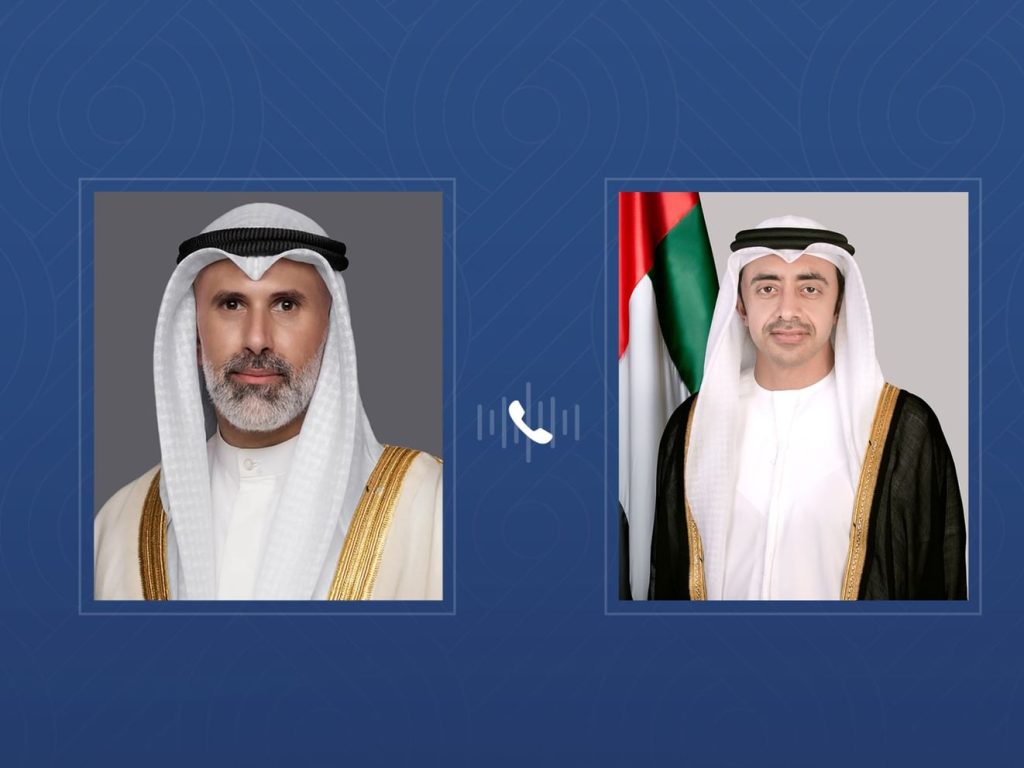 عبدالله بن زايد يجري اتصالاً هاتفياً مع وزير خارجية دولة الكويت الشقيقة