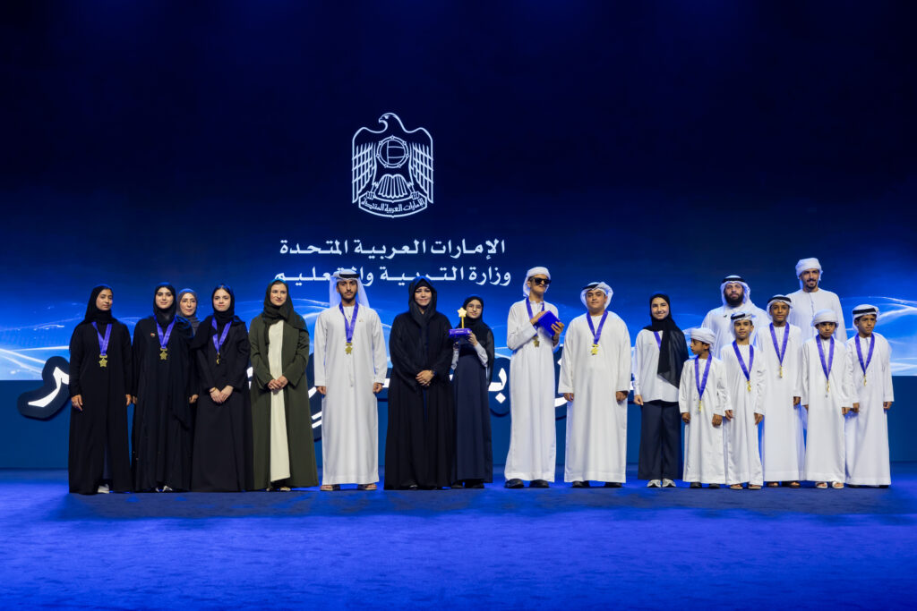 هنّأ بطلة تحدي القراءة العربي على مستوى الإمارات.. محمد بن راشد: القِراءة هي البُنية التحتية للتطوّر والتقدُّم والإِبداع