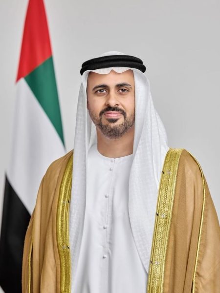 ذياب بن محمد بن زايد: المرأة الإماراتية حقَّقت إسهامات نوعية وإنجازات بارزة في مختلف المجالات