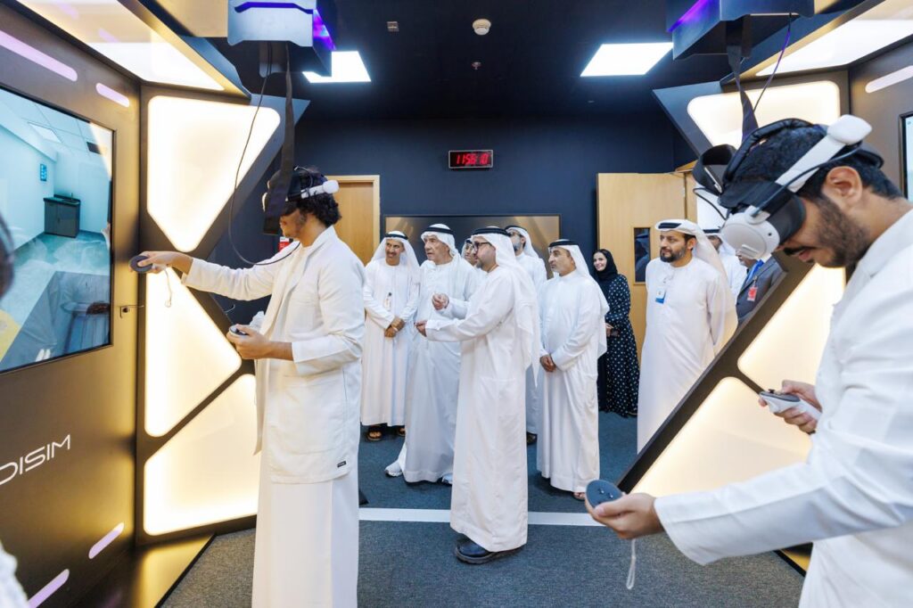 افتتاح “مركز جامعة الإمارات للمحاكاة الطبية” لتعزيز التعليم والتدريب السريري
