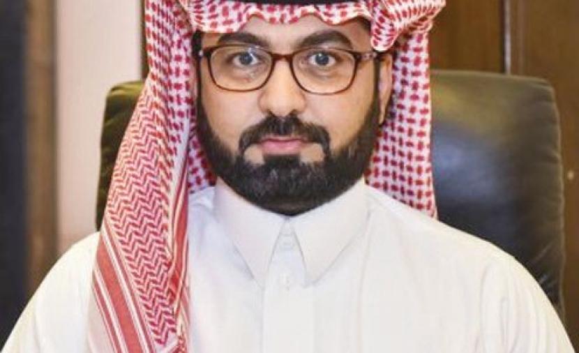 المستطيل الإعلامي: كيف يوازن سعدون العويمري بين مهنية الطرح وشغف الجماهير؟