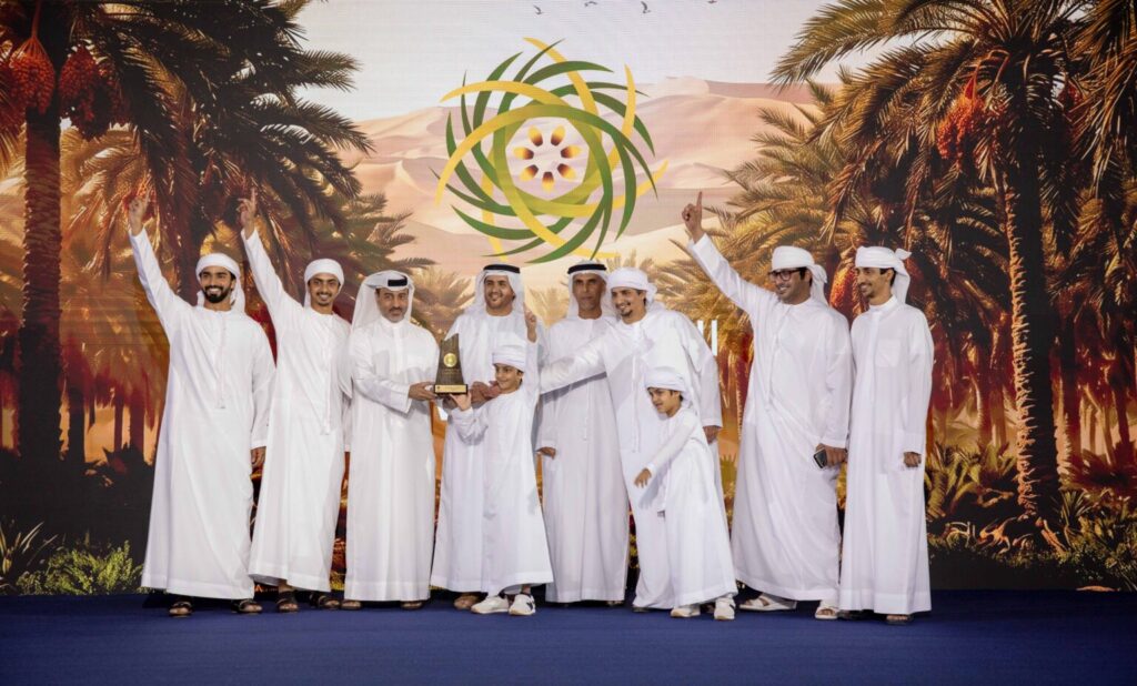 “الوثبة للرطب” يواصل منافساته ويتوّج الفائزين