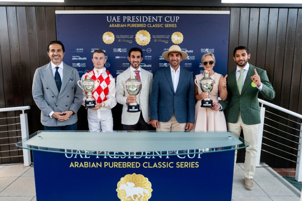 المهر “الياس دو بين” يتوّج بلقب كأس رئيس الدولة للخيول العربية في المملكة المتحدة