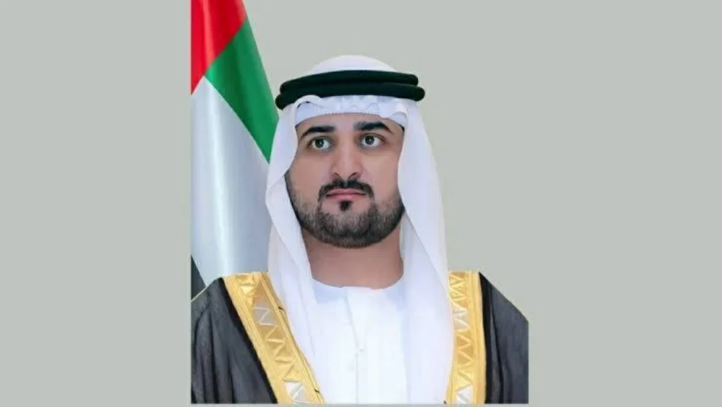 مكتوم بن محمد لمحمد بن راشد: نعدك أن تبقى الإمارات ودبي وجهة العالم