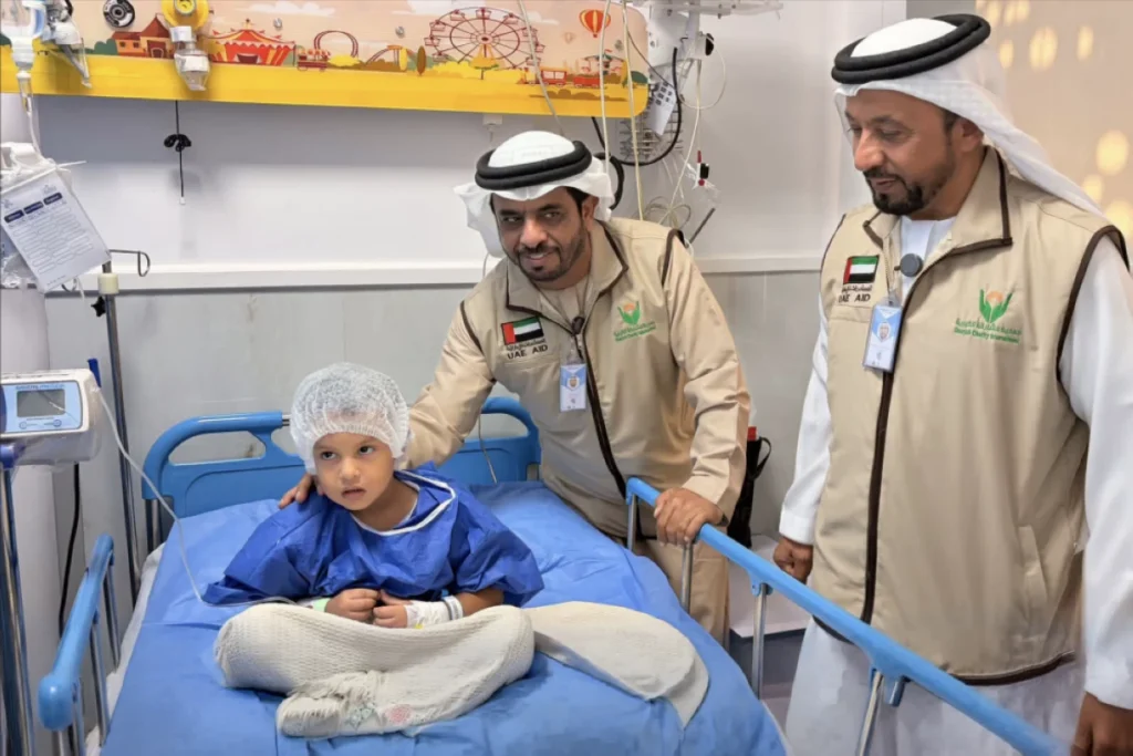 «الشارقة الخيرية» تنفذ «القلوب الصغيرة» وتوزع مخصصات لـ 10 آلاف يتيم