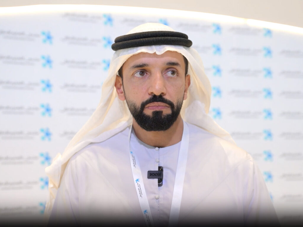 سلطان النيادي: نعمل على بناء منظومة متكاملة لتمكين الشباب وإعدادهم للمستقبل