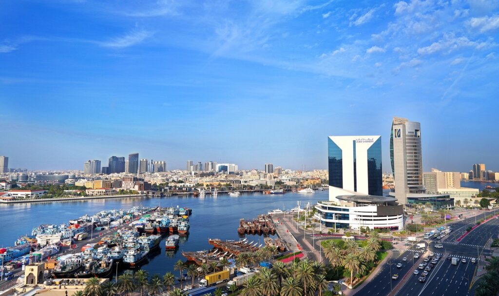“غرف دبي” توعي مجتمع الأعمال بالأطر القانونية وتسوية النزاعات التجارية